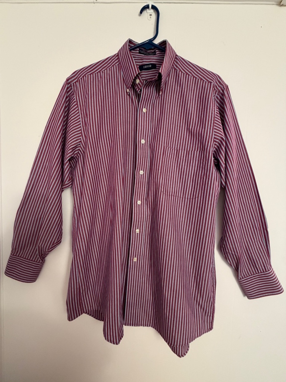 IZOD Button Down Dress Shirt Mens Medium Burgundy Red White Stripe Preppy Office